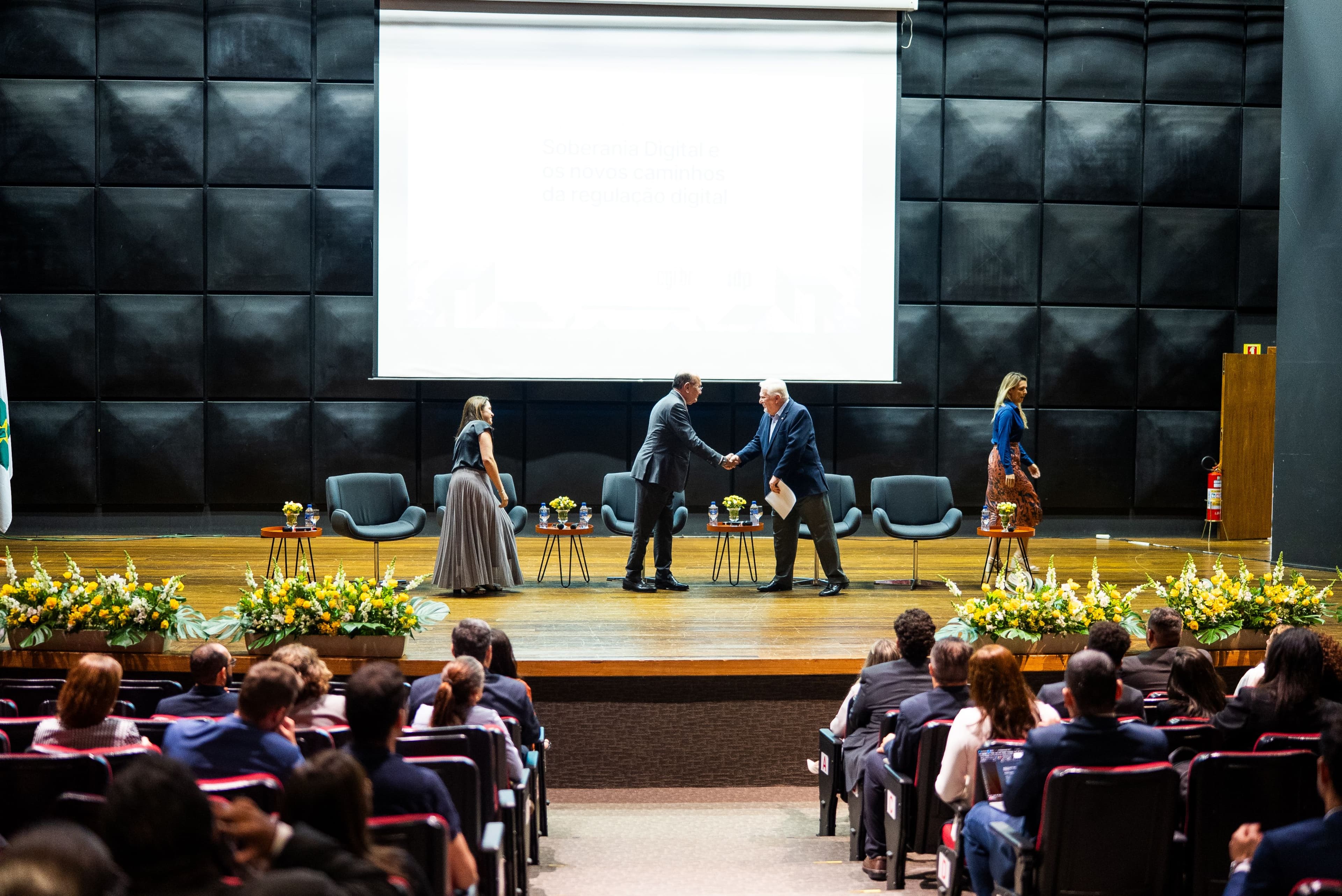 Seminário marca abertura do curso jurídico da Escola de Governança da Internet, iniciativa do CGI.br e do IDP